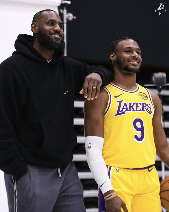 MK体育-NBA最新交易：湖人队引进新球员