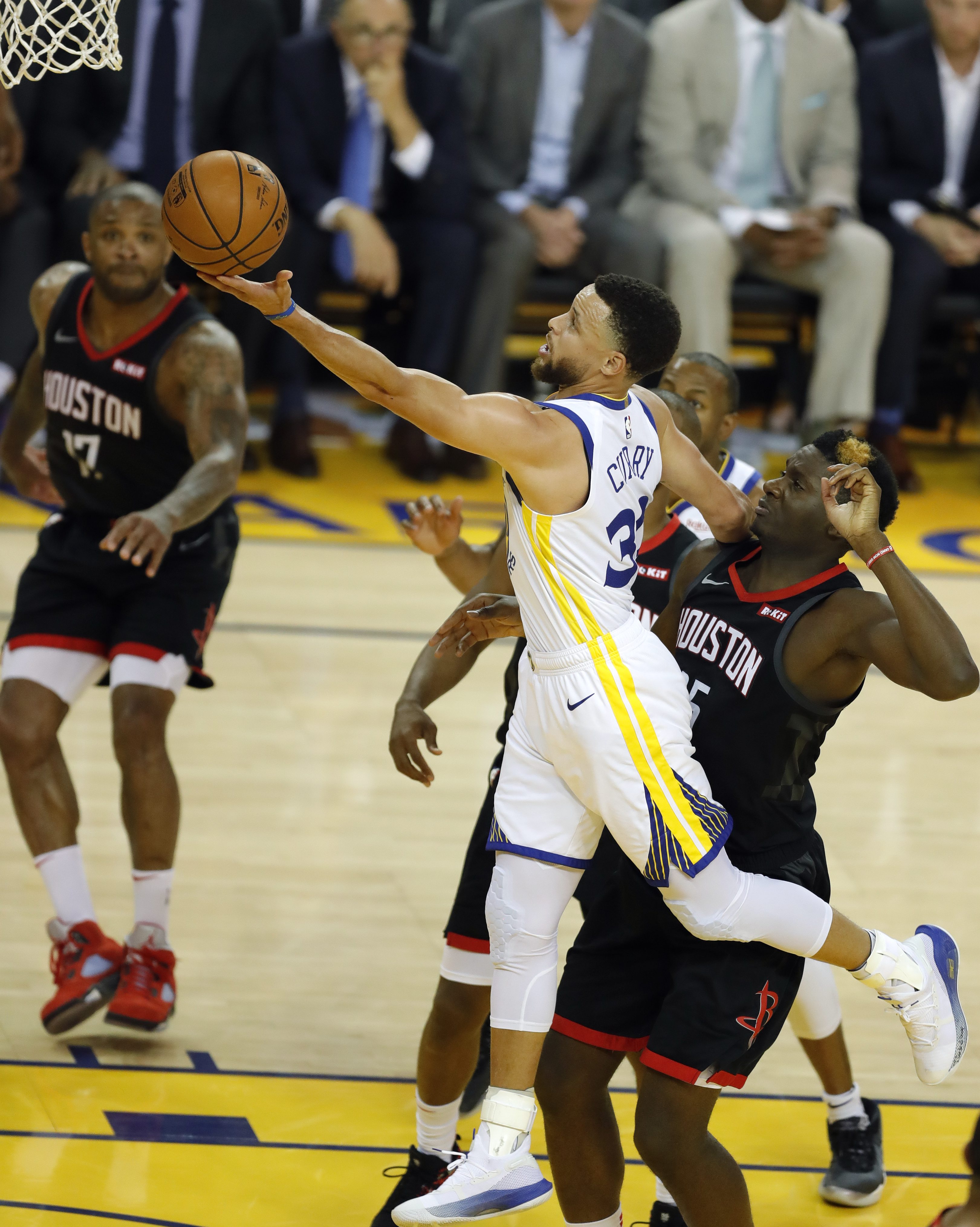 MK体育-NBA季后赛次轮战火开启，勇士再胜火箭
